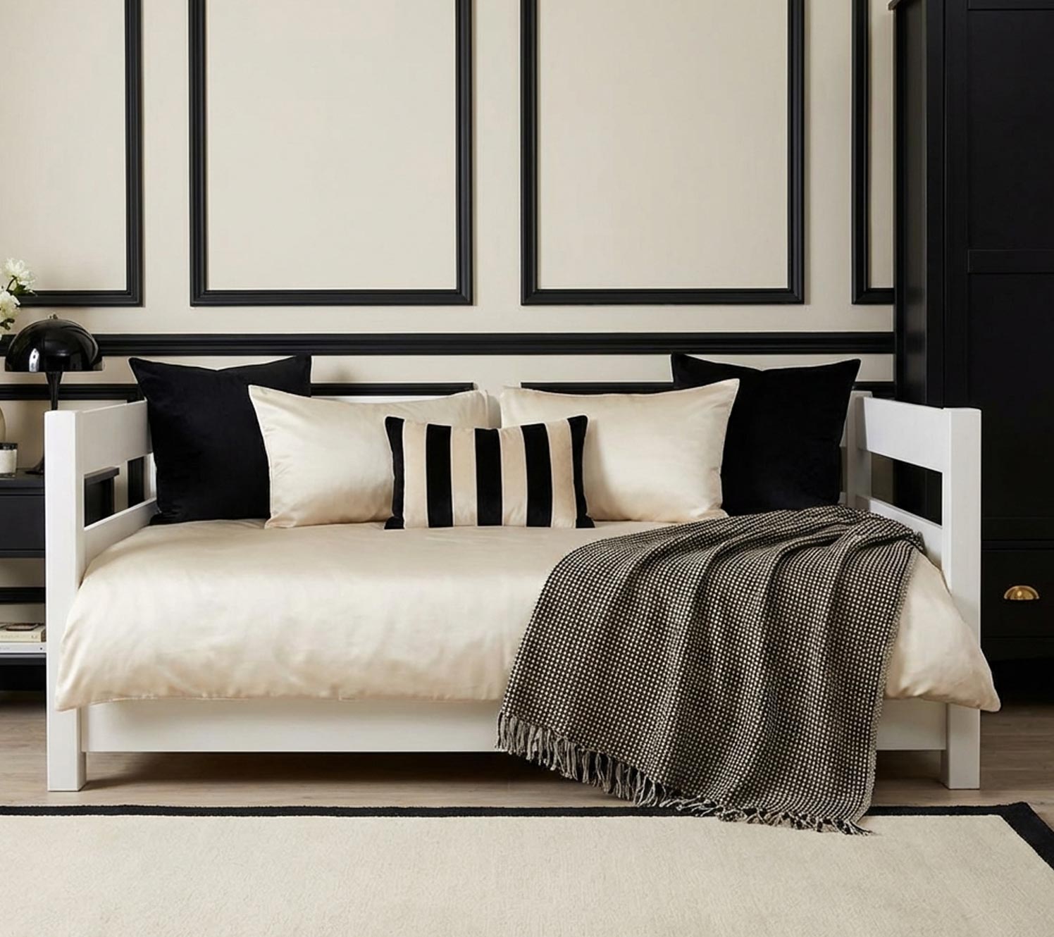 Matte & gloss finishes for black and cream bedroom styling
