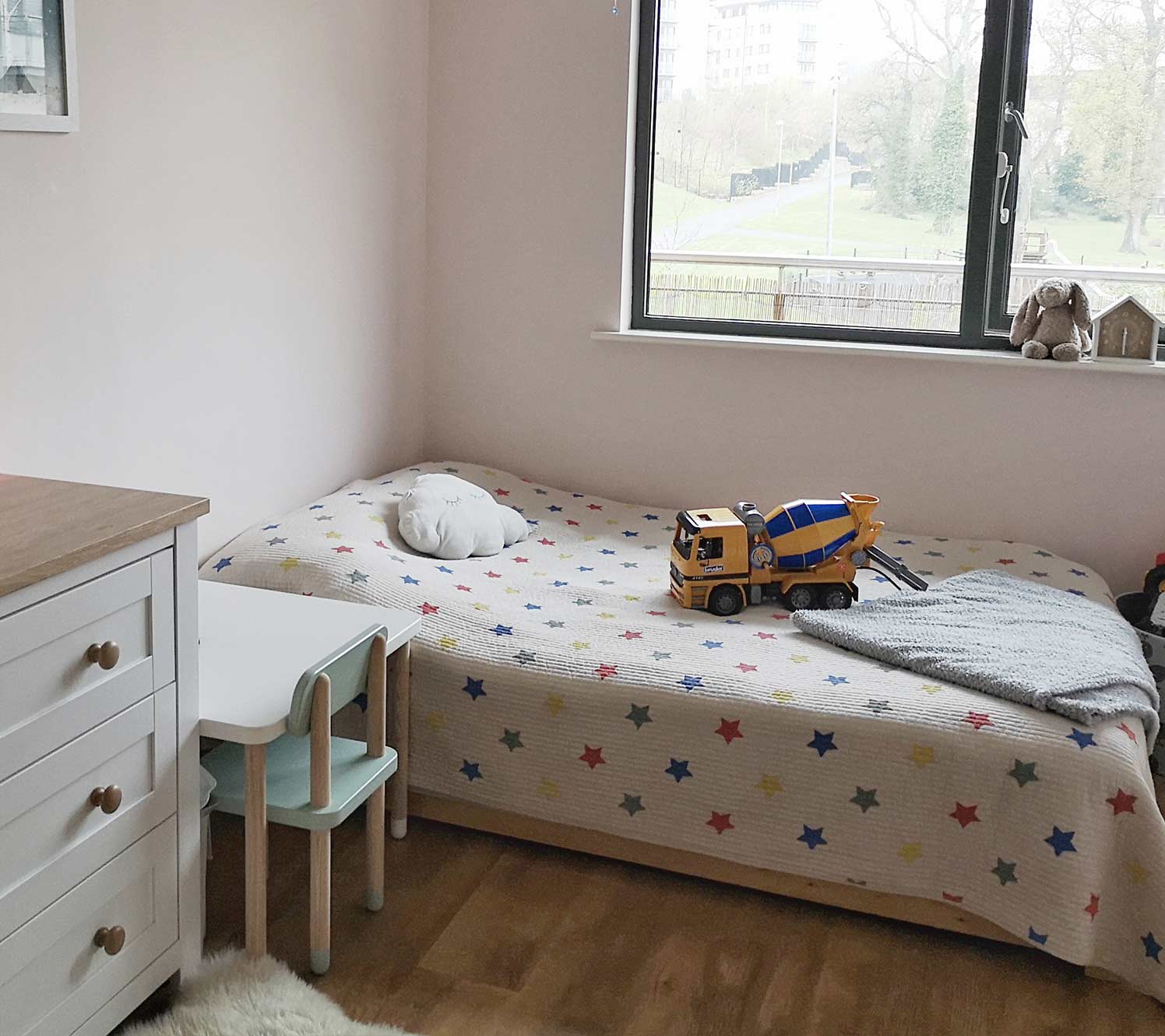 Idee per camere da letto lunghe e accoglienti