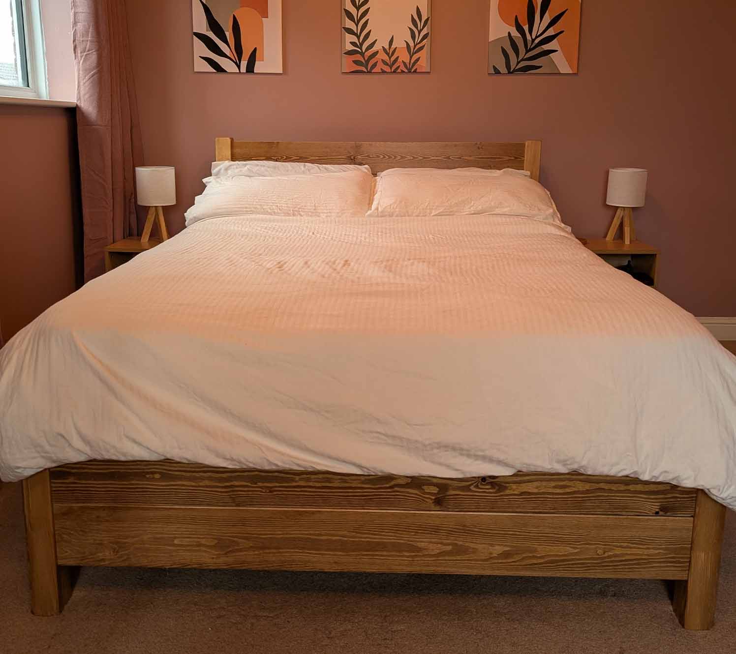 Arredamento camera da letto rosa pallido